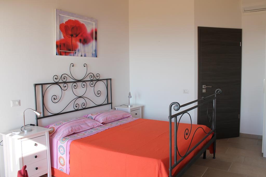 B&B Villa Sveva 로카 임페리알레 외부 사진