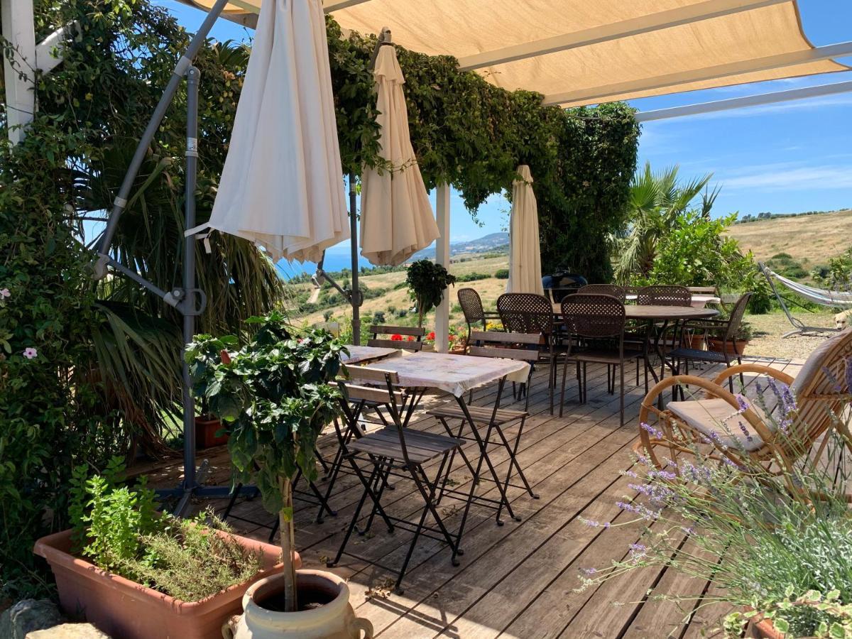 B&B Villa Sveva 로카 임페리알레 외부 사진