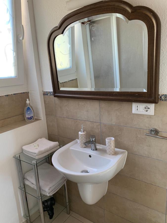 B&B Villa Sveva 로카 임페리알레 외부 사진